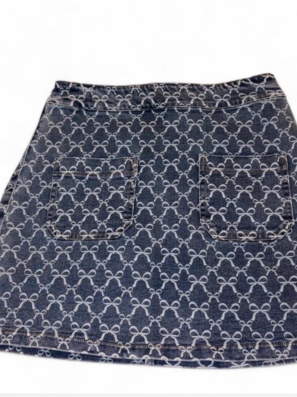Main Strip Navy & White Bow-Pattern Mini Skirt